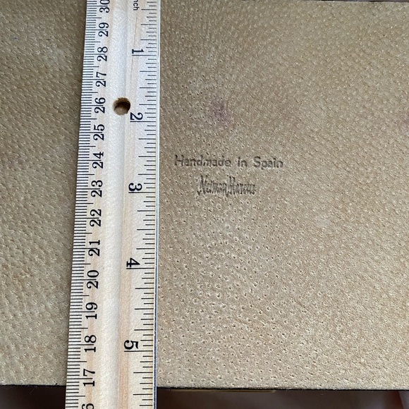 Handcrafted Leather Jewel Box with lock and key made in Spain for Neiman… - Picture 15 of 16